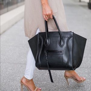 CELINE *AUTHENTIC* Medium Luggage Phantom Tote